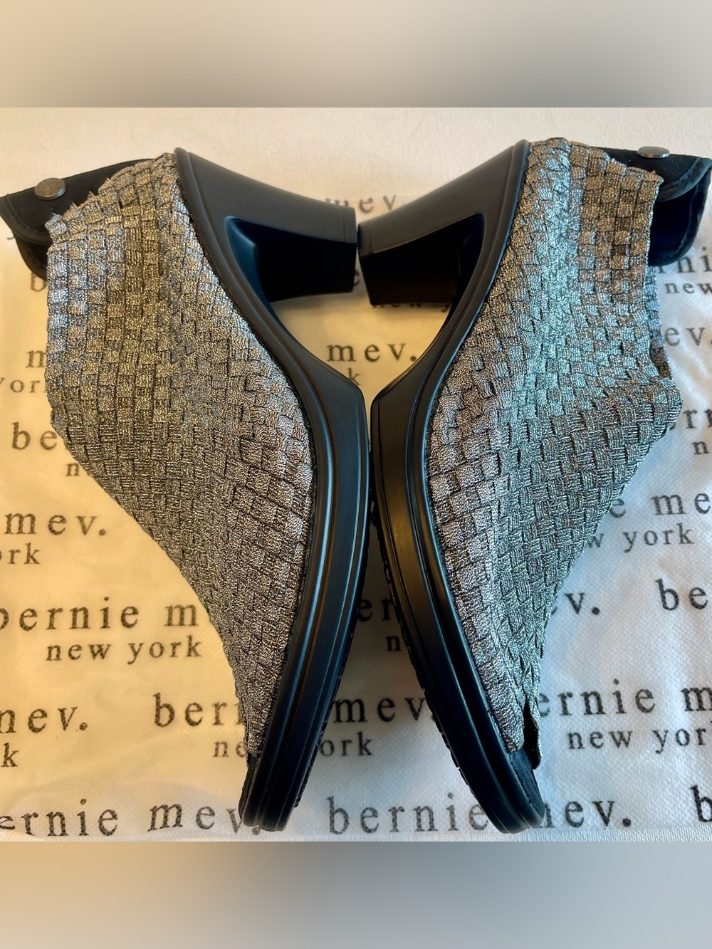 NIB BERNIE MEV CLAIRE STRETCH WOVEN SHOOTIE MEMORY FOAM BLOCK HEEL PEWTER SZ 9 - Picture 9 of 14